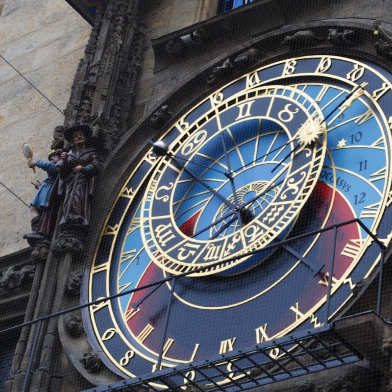 Prague Guided Tour with Castle Visit and Lunch