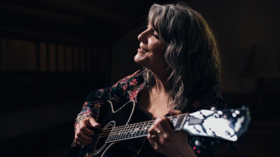 Kathy Mattea at Brauntex Performing Arts Theatre