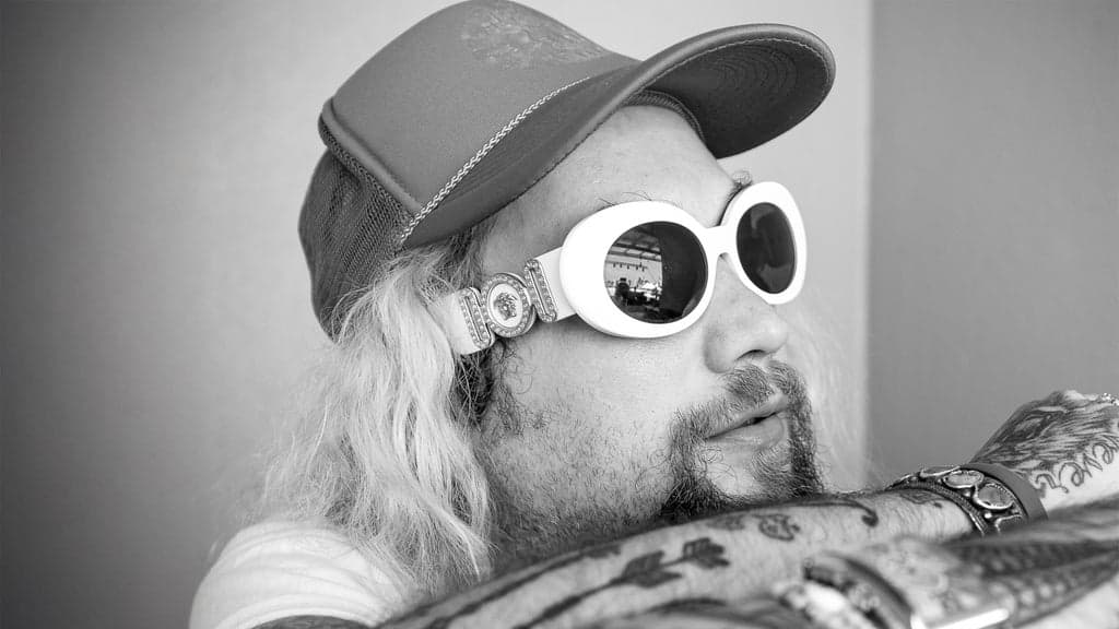 Mihali w/ Dale and the ZDubs (Acoustic) at Woodlands Tavern at Woodlands Tavern