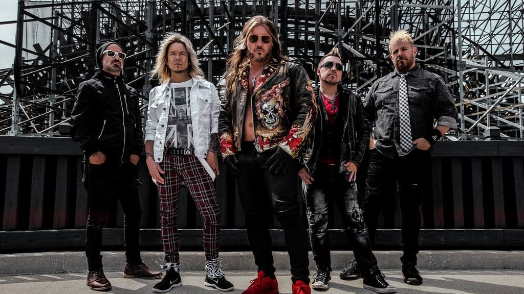 Fozzy w/ Flaw at Amos Southend