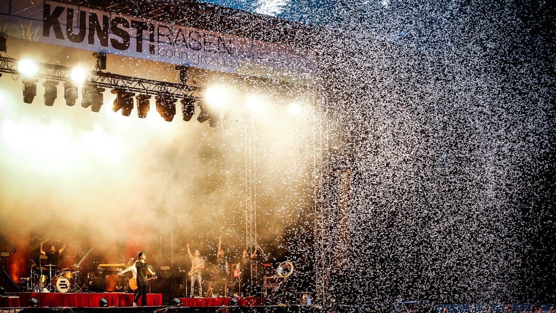 Kunst Rasen Bonn Gronau VIP Packages · 2026