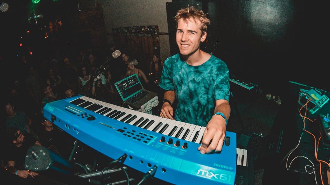 Jason Leech VIP Packages · 2026