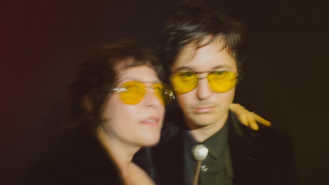 Shovels & Rope, Guests at Neurolux Lounge
