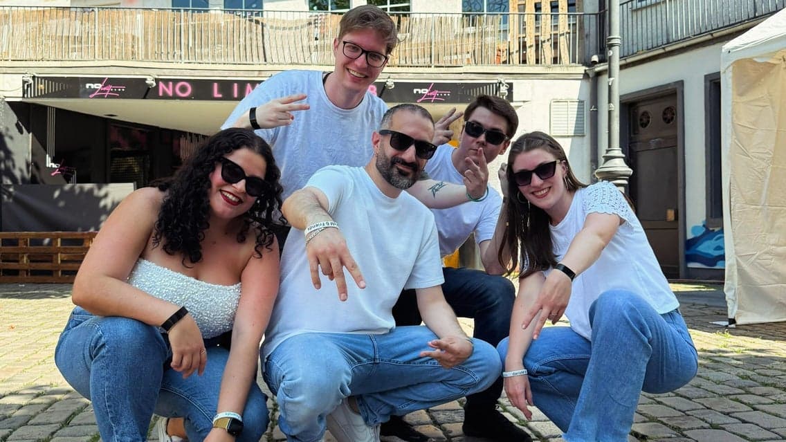 DarioM & Friends VIP Packages · 2026
