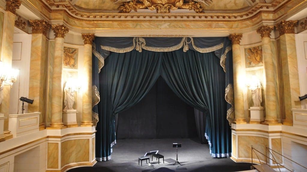 & Juliet at Stephen Sondheim Theatre